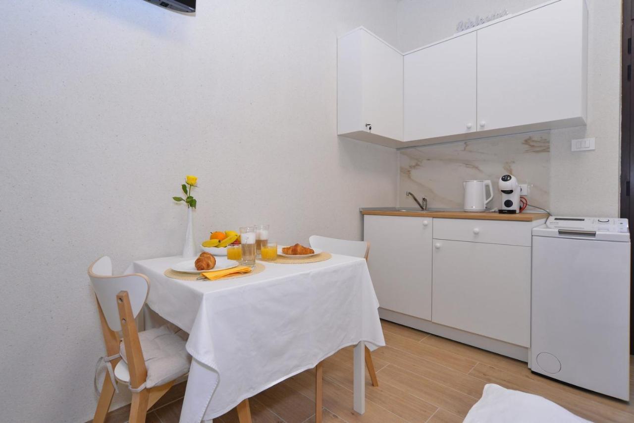 Md Studio Apartman Рийека Екстериор снимка